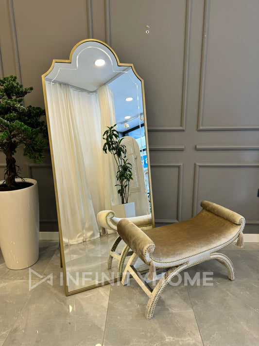 Kıvrımlı Ayaklı Ayna